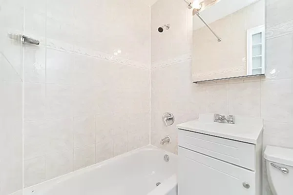 Rented by Living New York | media 3