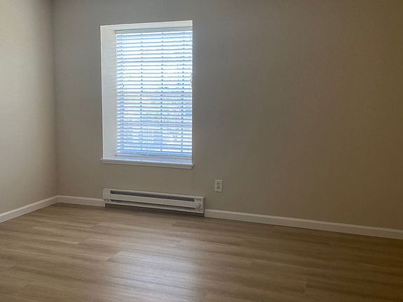 5th image of 596 La Conner Dr APT 8