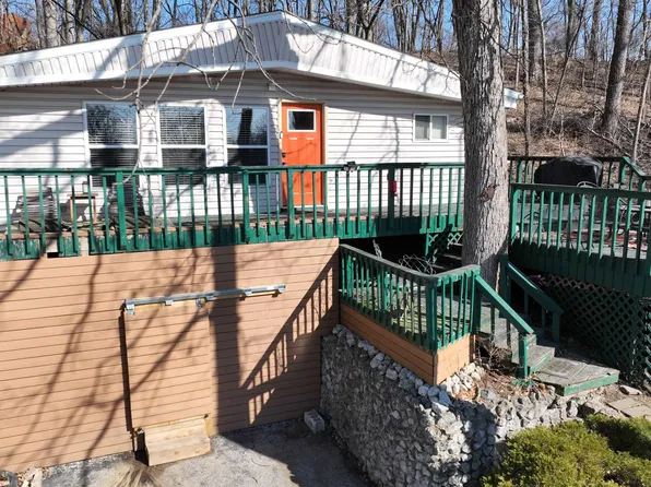 10563 N Corley Dr, Monticello, IN 47960