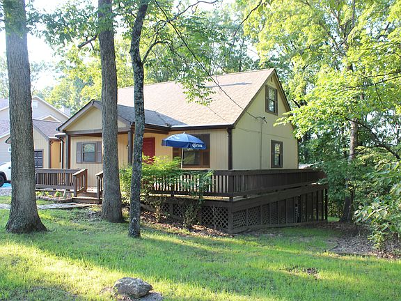 5th image of 328 Nottingham Dr