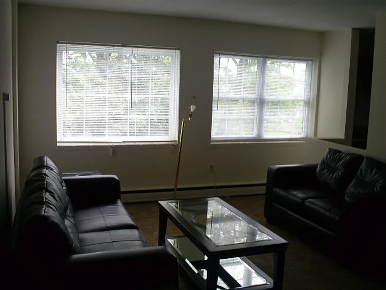 934 Stewart Ave — Photo 7