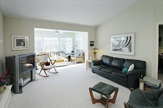 3rd image of 451 Potters Dr