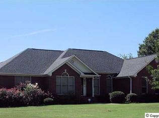 112 Tanglefoot Dr, Huntsville, AL 35811