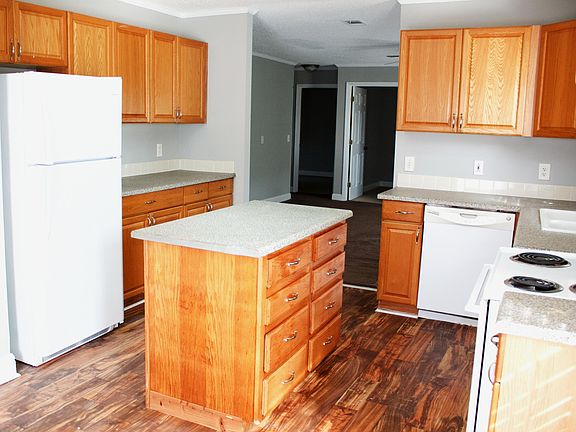 5th image of 12970 Gillespie Ave