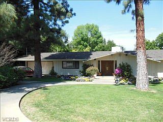 2nd image of 19759 Wells Dr