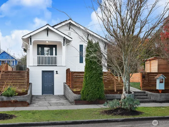 8333 Dibble Avenue NW, Seattle, WA 98117