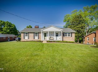 2225 Pendragon Rd, Kingsport, TN 37660
