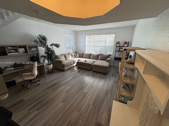 4th image of 761 SW 148th Ave APT 902
