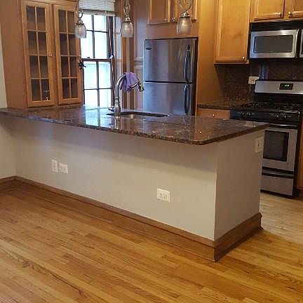 3rd image of 1711 W Belle Plaine Ave #1ABB