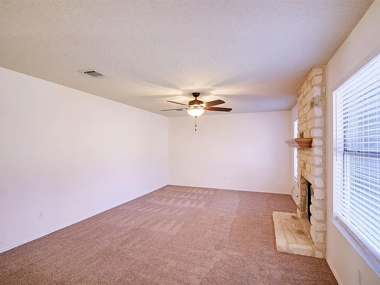8800 Peppergrass Cv — Photo 11