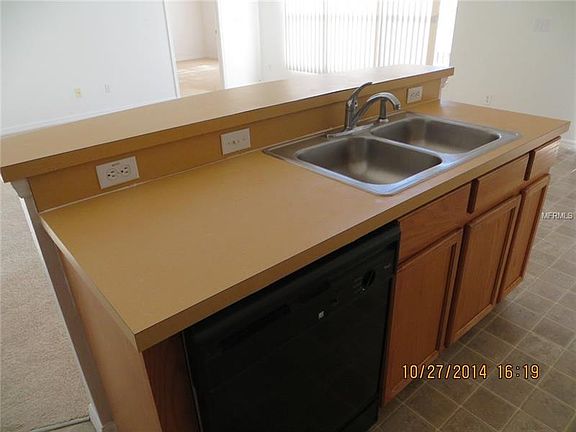 3rd image of 611 Windsor Estates Dr
