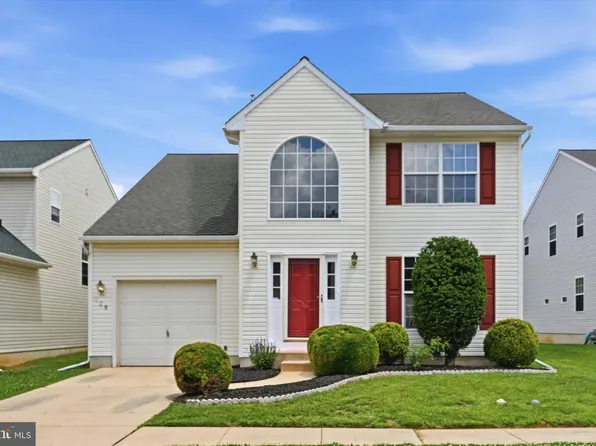 128 Millview Dr, Coatesville, PA 19320