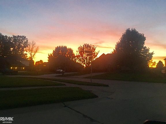 4th image of 52480 Indian Summer Dr
