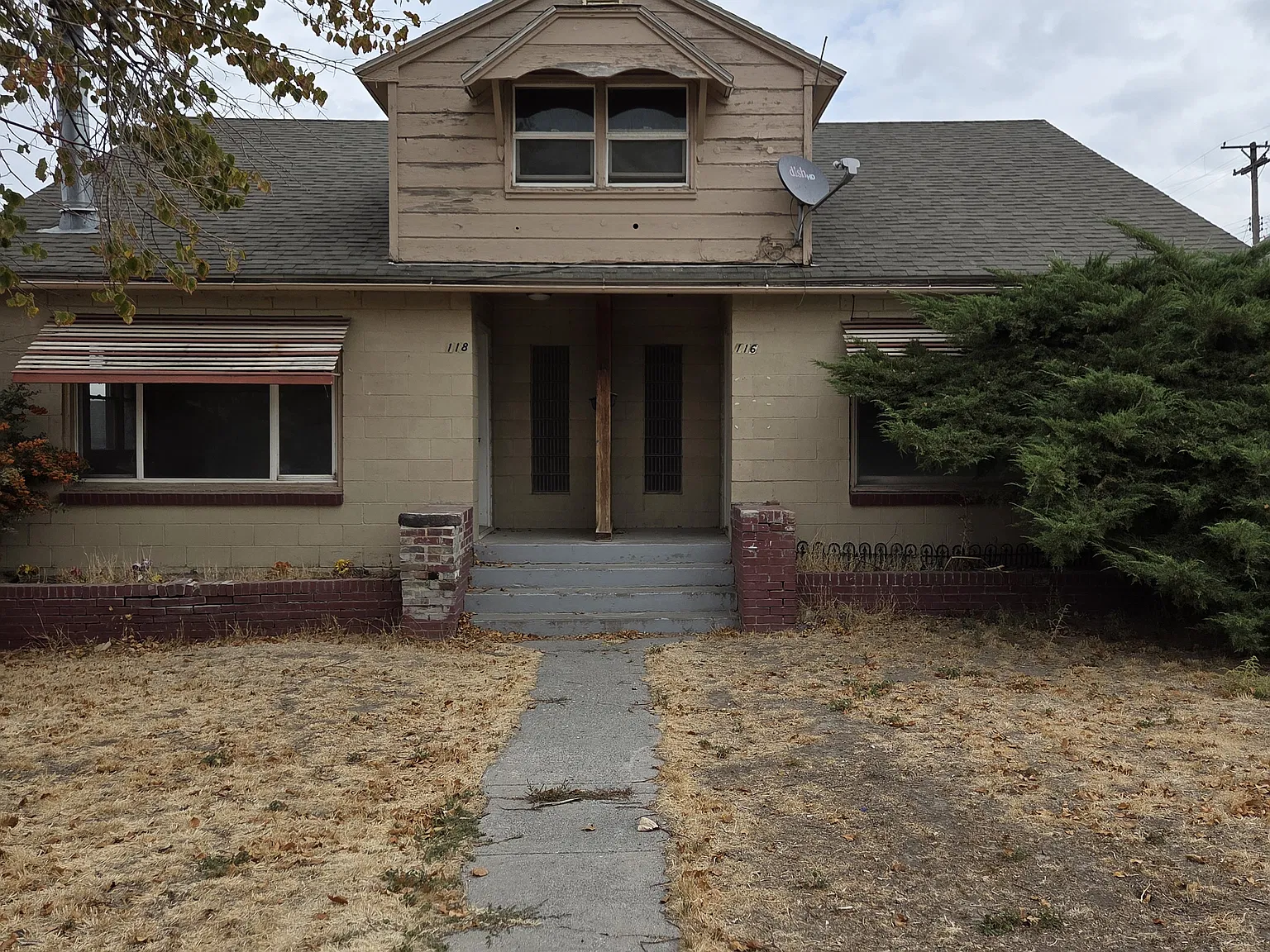 2 bed, $1,000 — Photo 1