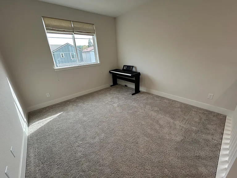 7015 Talmage Ct — Photo 14