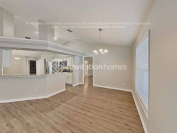 5th image of 3229 Sawgrass Creek Cir