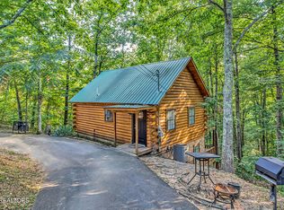 2140 Panther Way, Sevierville, TN 37876