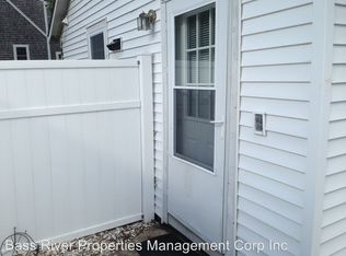 11 Pinehurst Dr, Wareham, MA 02571