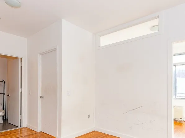 186 Noll Street image 7 of 11