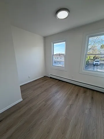 15 Van Courtland Pl #2 — Photo 5