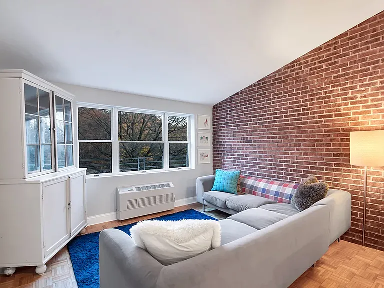 111 Prospect Park SW #12 — Photo 2