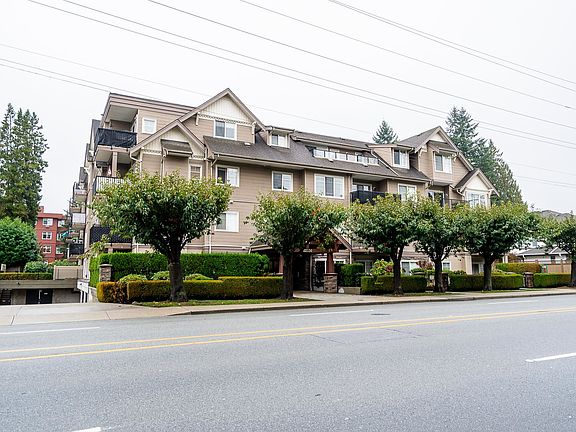 2nd image of 22150 Dewdney Trunk Rd #301