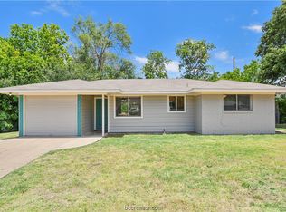 3505 Hillcrest Cir, Bryan, TX 77802