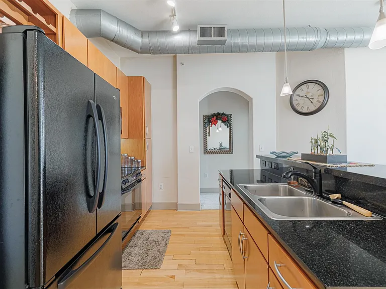 1901 Post Oak Blvd #3109 — Photo 10