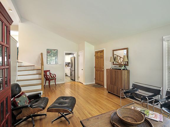 2nd image of 1347 Ferndale Ave