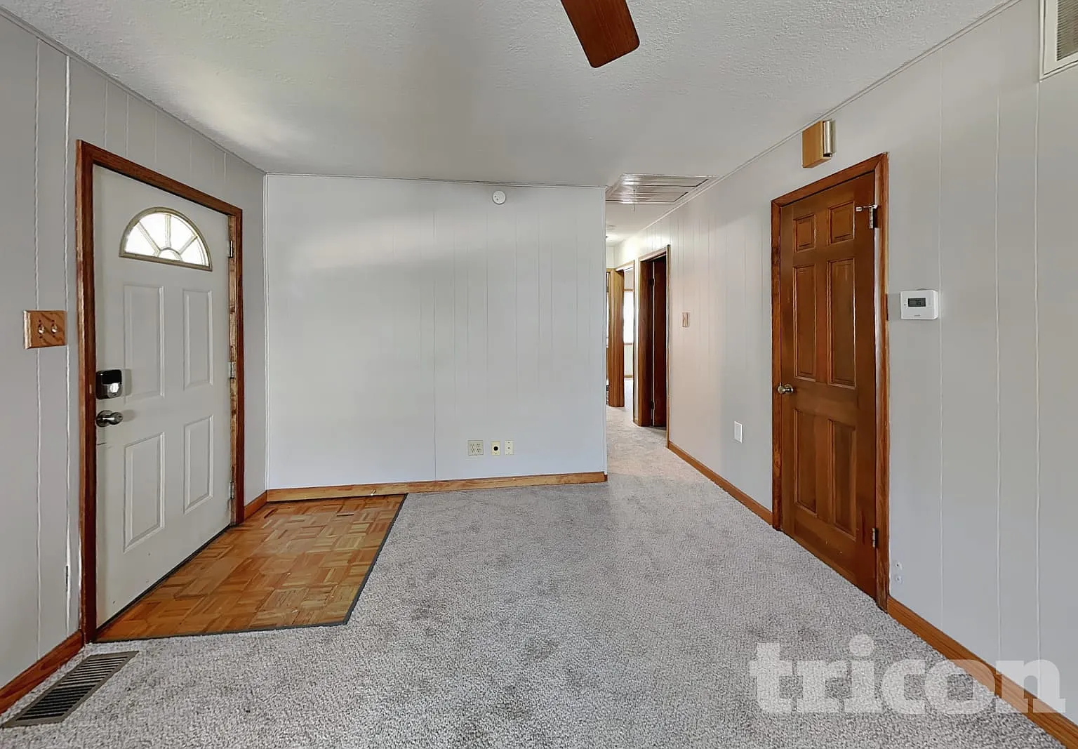 1811 Inner Circle Drive Crest Hill IL — Photo 2