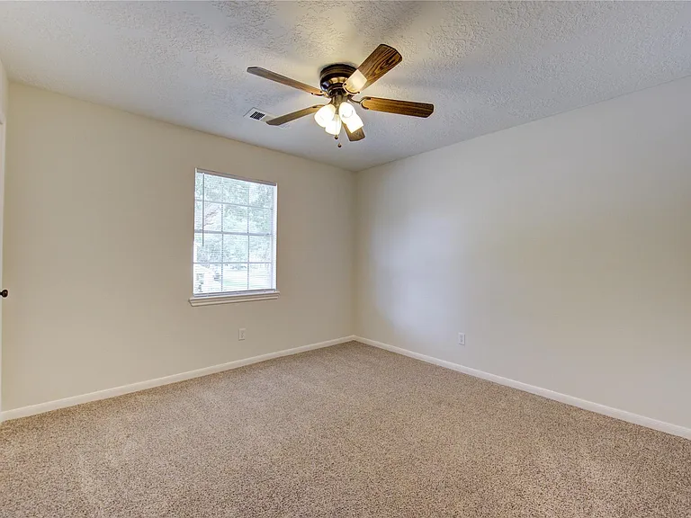 9115 Taidswood Dr — Photo 32