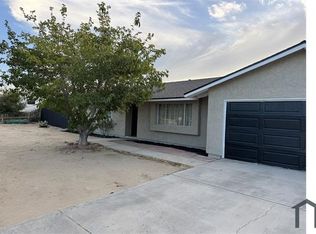 15764 Topango Rd, Victorville, CA 92394