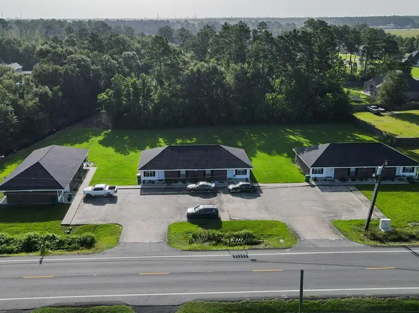 1304 Lewis St, Sulphur, LA 70663