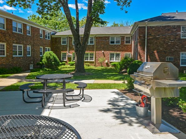 26 Locust Dr APT 7