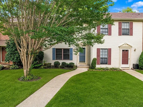 65 Cheshire Dr #65, Absecon, NJ 08205