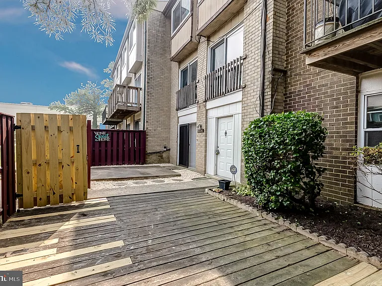 2334 Sun Valley Cir #1 — Photo 5