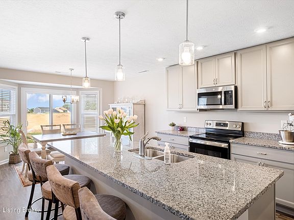 4th image of 103 Marigold Ct