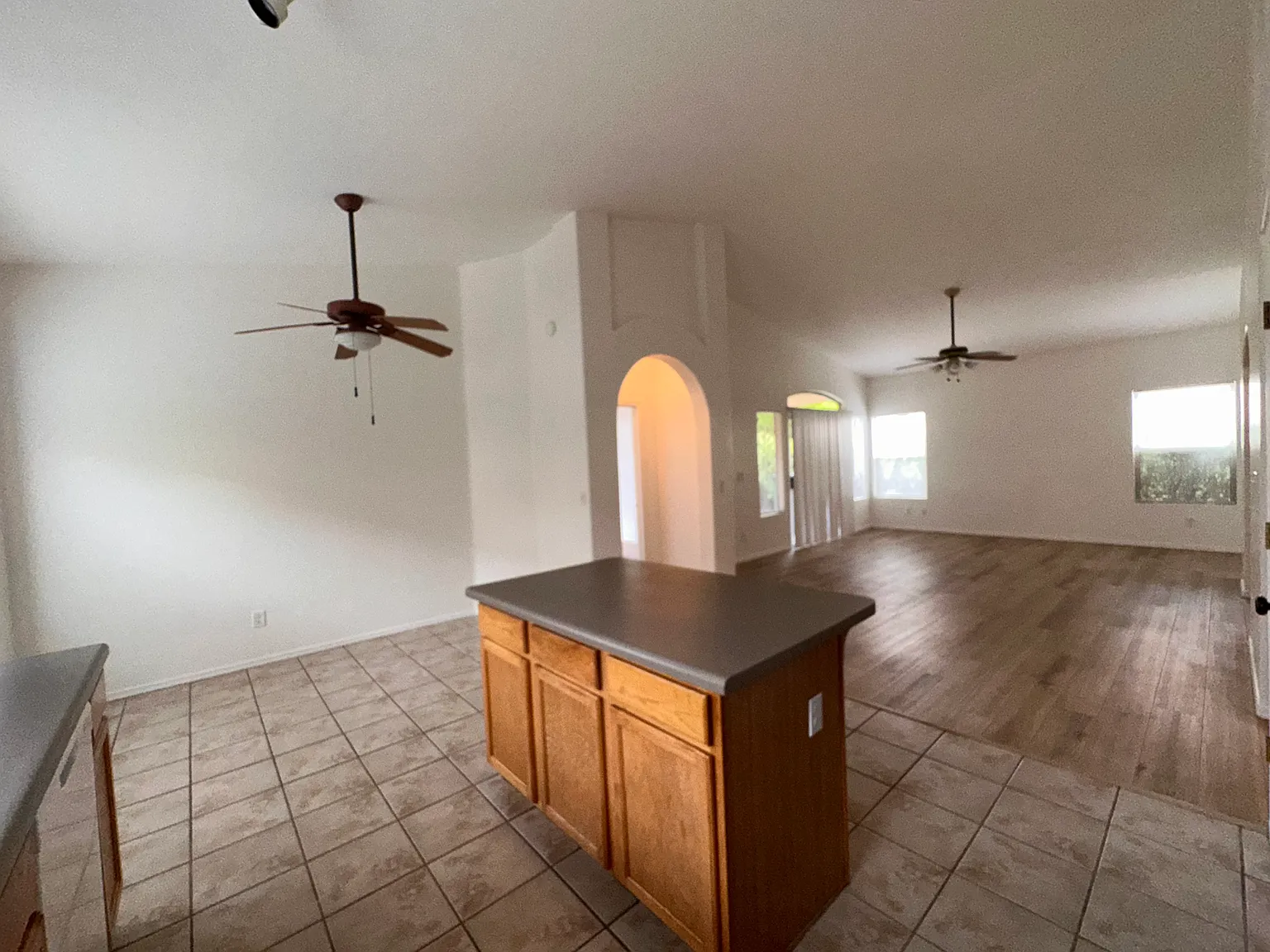 3 bed, 1521 sqft, $1,950 — Photo 3