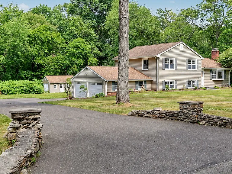 65 Gate Ridge Rd — Photo 1