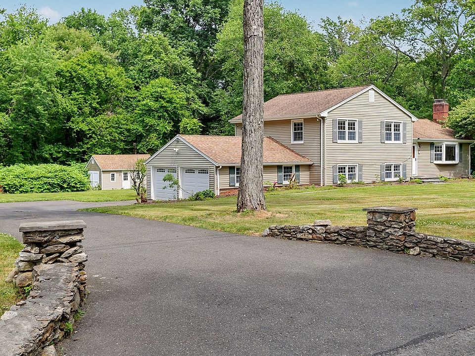 1st image of 65 Gate Ridge Rd