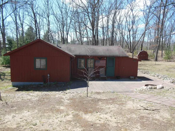 302 Robert Rd, Harrison, MI 48625