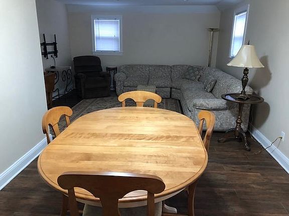 4th image of 108 Blackford Ave #2