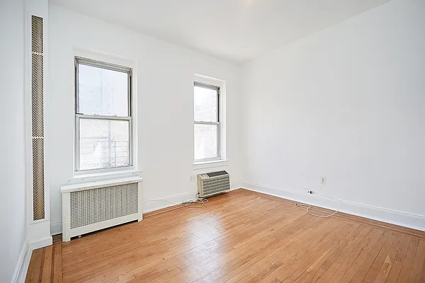 Rented by Keller Williams NYC | media 22