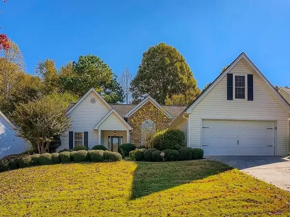 4019 Duncan Ives Dr, Buford, GA 30519