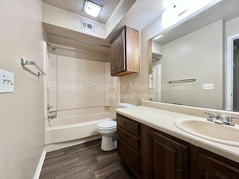 14407 N Pennsylvania Ave #12B — Photo 1