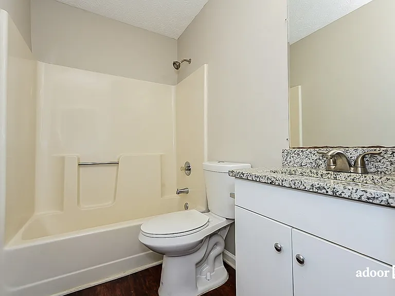 6499 Pine Grove Ct — Photo 6