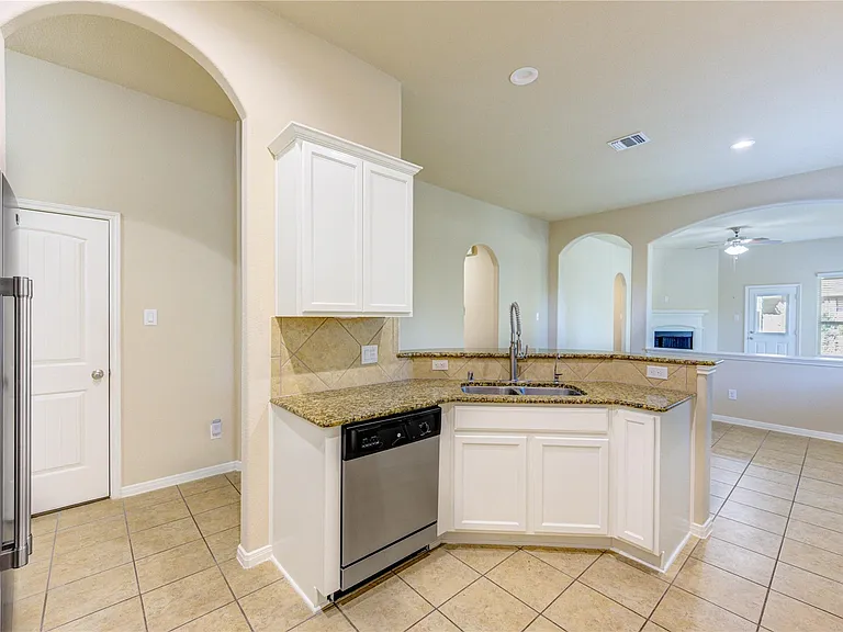 19306 Boulder Bay Ln — Photo 12