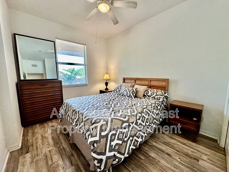 803 Fairwaycove Ln #203 — Photo 10
