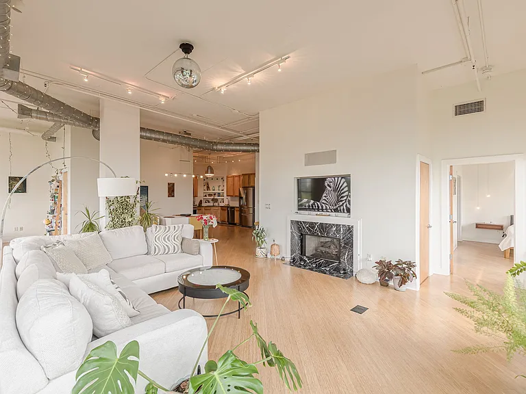395 Central Park Pl NE #720 — Photo 26