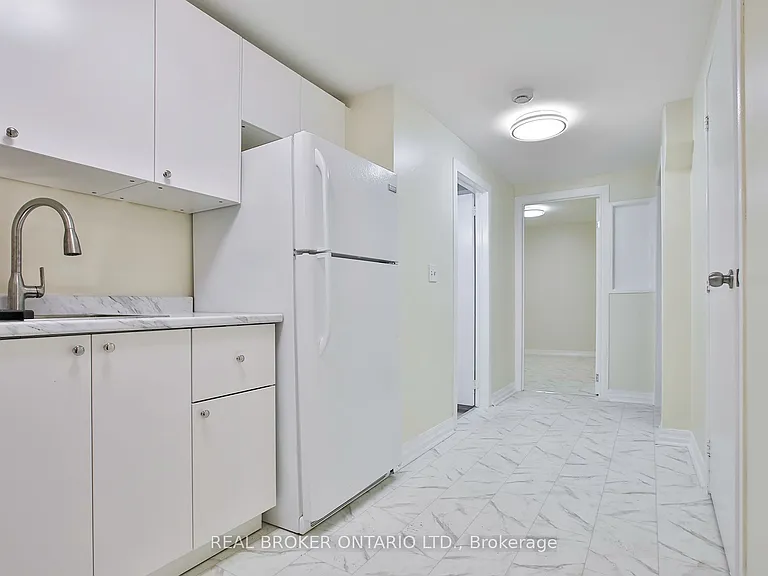 53 Maria St #5 — Photo 9